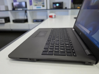 HP   15.6 Laptop i7 - 8 GB/ 16GB RAM   WIN11
