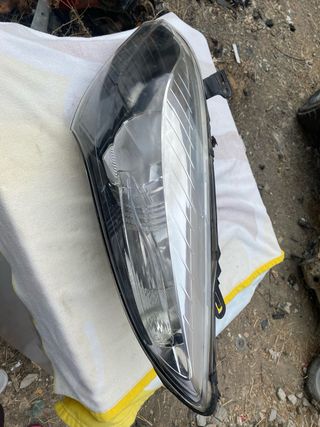 Faro izquierdo Renault Megane 3 (08-10)