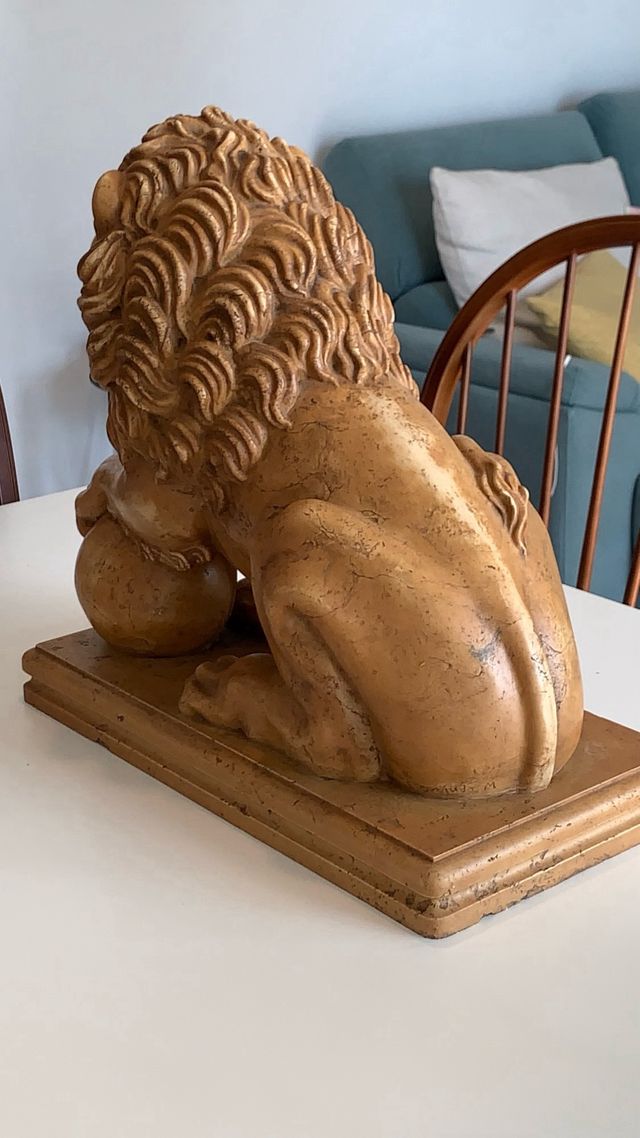 Escultura León Veneciano