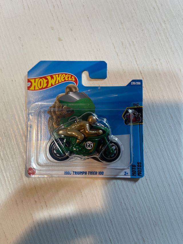 Hot Wheels 1960 Triumph Tiger 100 TH