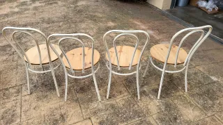 Sillas metal y madera