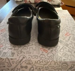 Zapatos niña talla 35 perfecto estado 