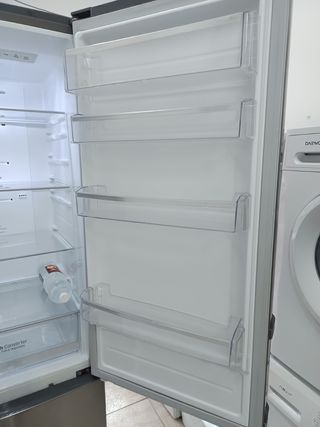 Nevera LG Metal Plateada