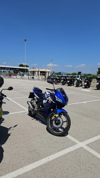 Honda CBR 125R azul 39000km