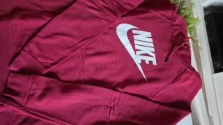 Sudadera Nike Roja