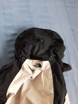 Chaqueta The North Face Talla L Blanco hueso/Negra