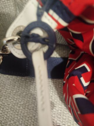 Bolso Longchamp impecable y original .precio fijo