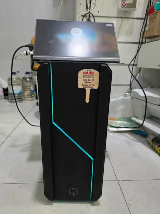 PC Gaming MSI i7 7700K GTX1080 16GB RAM