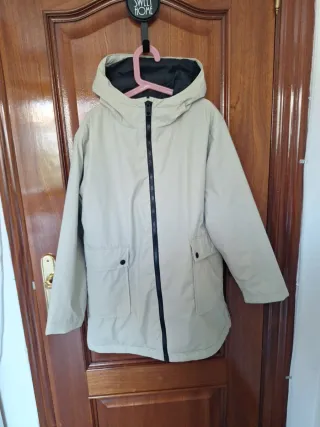 Chaqueta impermeable niña Zara Talla 9-10