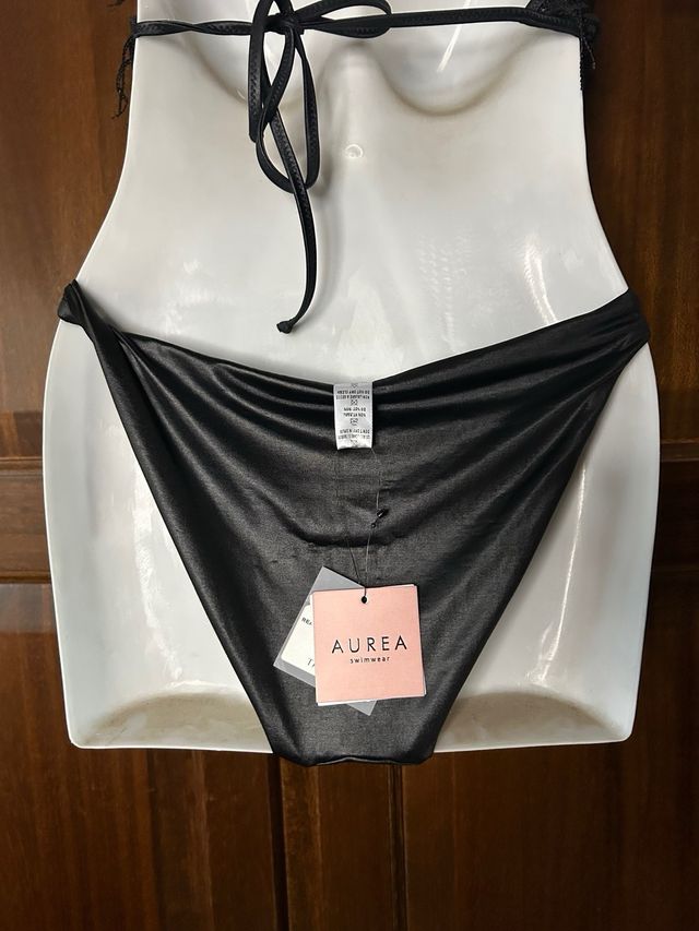 Bikini nero con frange di pajete