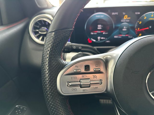 Mercedes-Benz GLB (X247) 2023