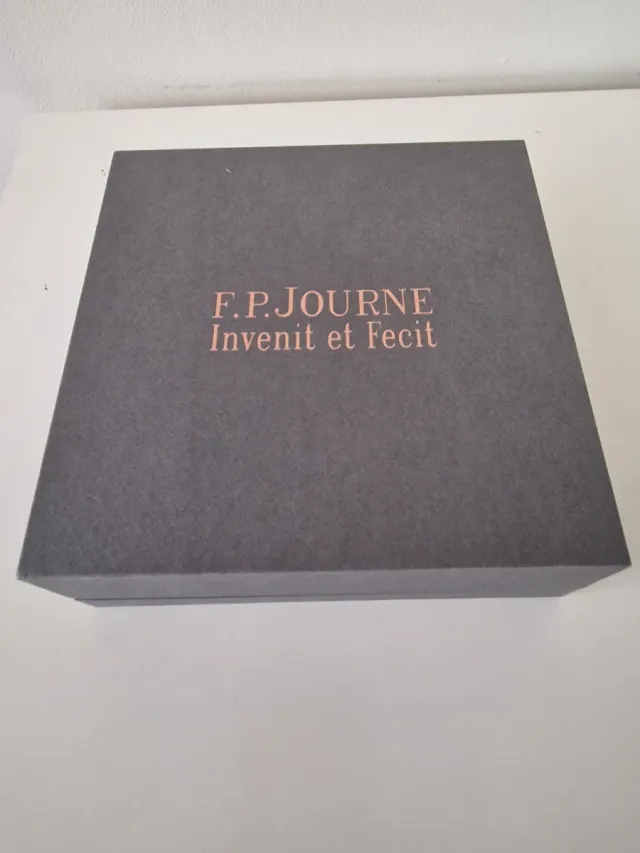 F.P. Journe Caja Invenit et Fecit es reloj de mesa