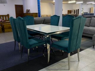MESA BLANCA  + 4 SILLAS VERDE TURQUESA  EXCLUSIVO