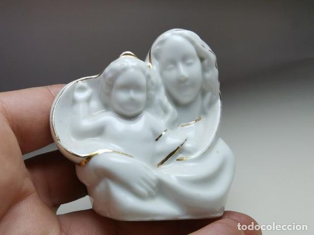 Statuetta in porcellana della Madonna col Bambino di Jäger