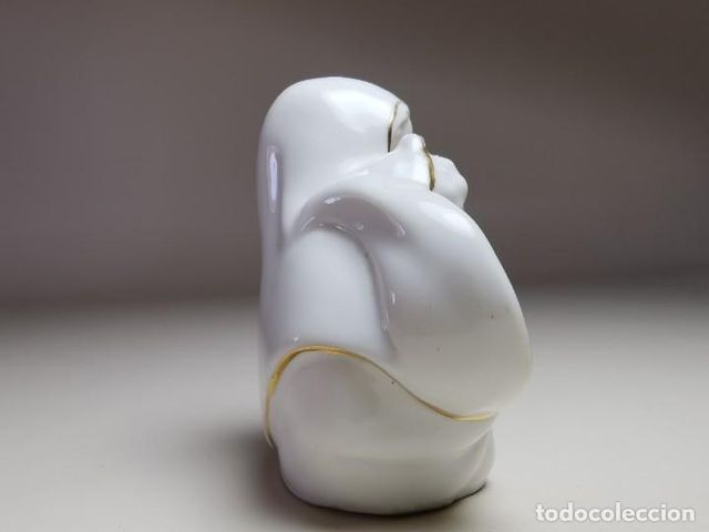 Statuetta in porcellana della Madonna col Bambino di Jäger