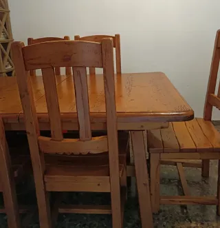 Mesa rústica de roble con 6 sillas
