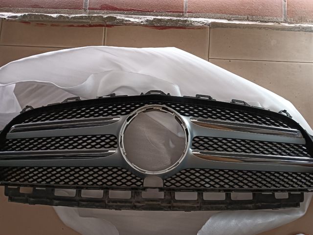 Parrilla Mercedes Clase E 350d
