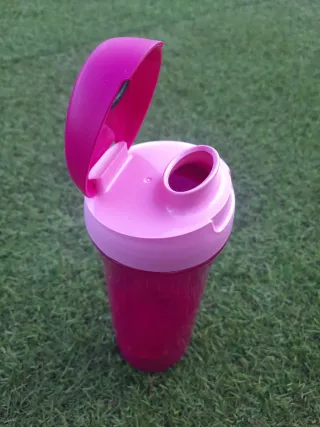 Garrafa Tupperware Eco 600ml c/copo Rosa