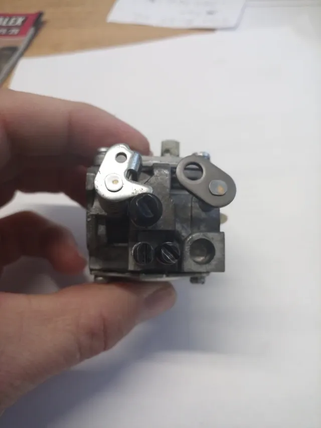 Carburatore Walbro per motosega Efco 171