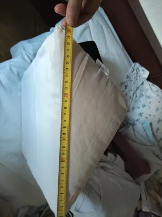 Cuña soporte para espalda en ancianos