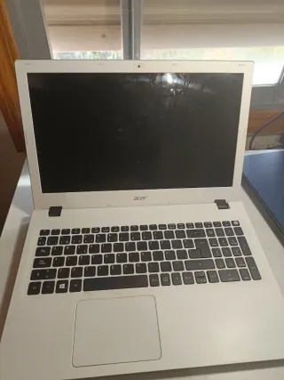 Portátil Acer Aspire E5-573 Blanco