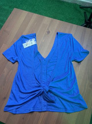 Blusa azul con botones talla S