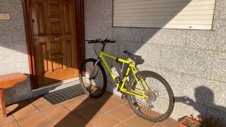 Bicicleta Amarilla Ruedas Nuevas