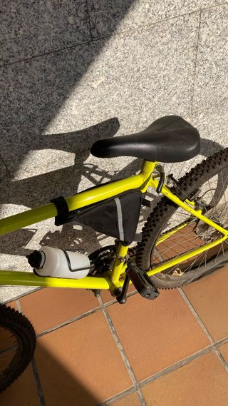 Bicicleta Amarilla Ruedas Nuevas