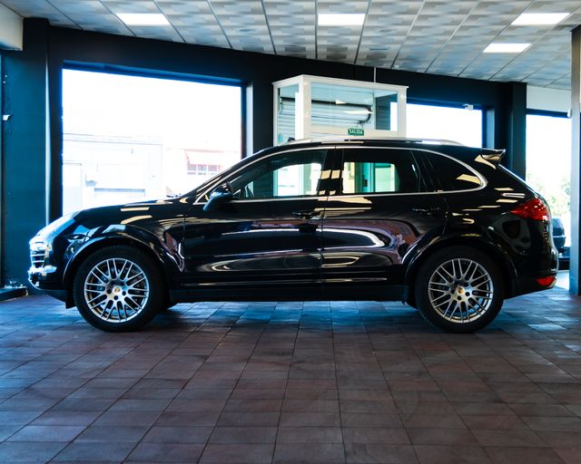 Porsche Cayenne 2012