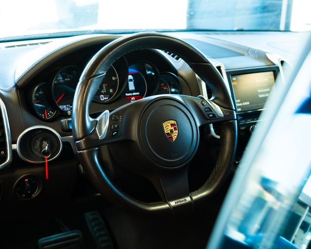 Porsche Cayenne 2012