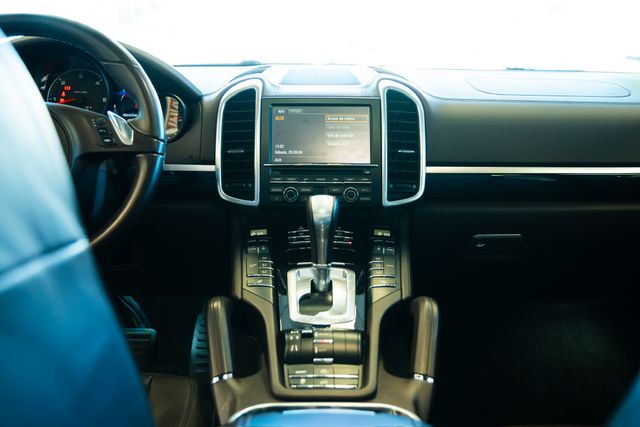 Porsche Cayenne 2012