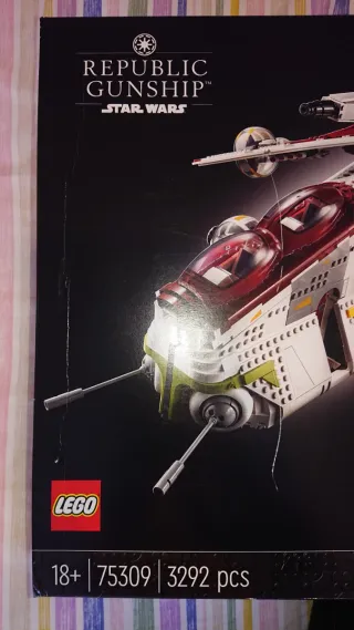 LEGO Star Wars 75309 Republic Gunship UCS