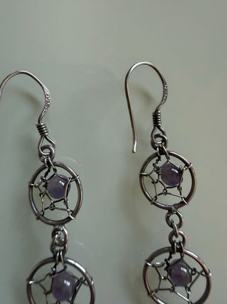 Pendientes de plata con piedra morada