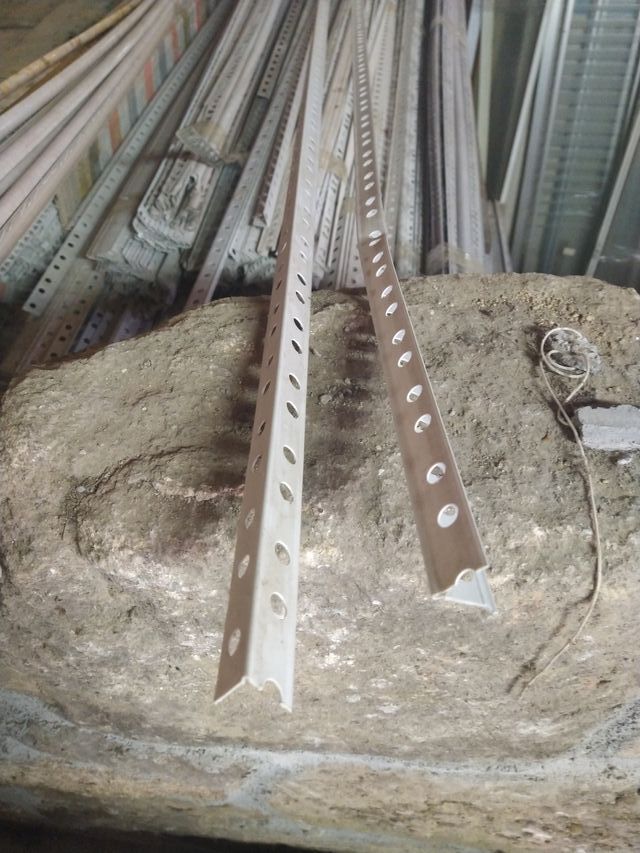 Perfiles plástico para azulejar alicatar esquinas