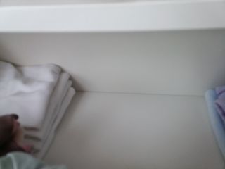 Armario de ropa blanco