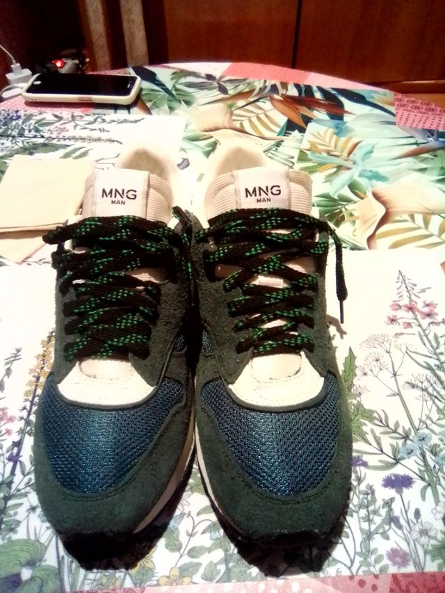 Zapatillas MNG MAN Verde y Azul Marino talla 44