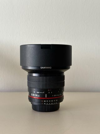 Samyang 14mm f/2.8 para Nikon