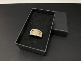 anillo oro 18k con piedra con diamante