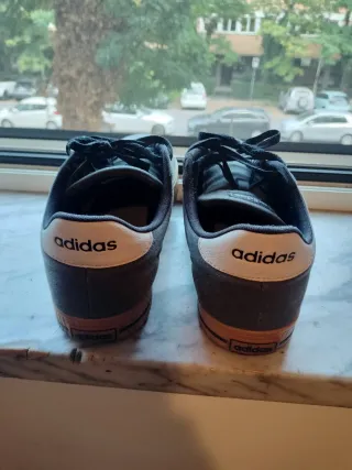 Scarpe Adidas uomo grigie e beige