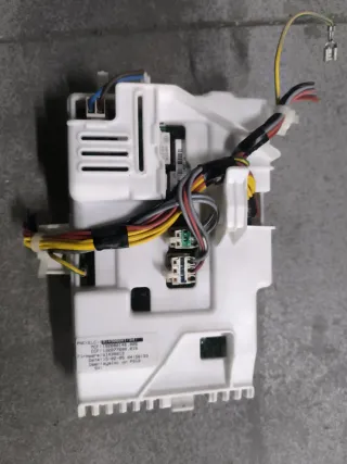 Placa Zanussi ZWG6120K