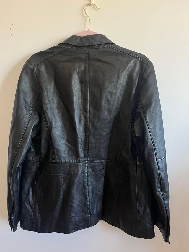 Chaqueta de cuero In Extenso negra
