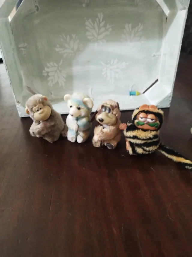 Lote 4 figuras peluche animales