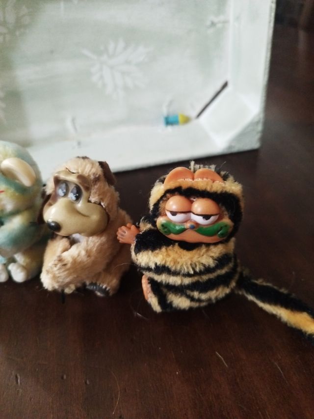 Lote 4 figuras peluche animales