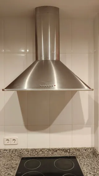 Horno con vitrocerámica y campana teka