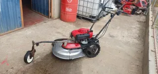 Desbrozadora Honda UM 536 3 ruedas