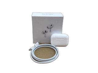 in-ear apple airpods pro 2 gen