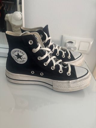 Converse Negras Altas