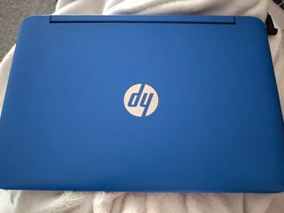 Portátil HP Stream x360 Convertible.
