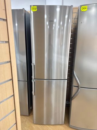 COMBI SIEMENS 2mts NO FROST A+. GARANTIA 6 MESES