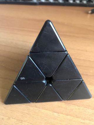 Cubo Piramide Nero